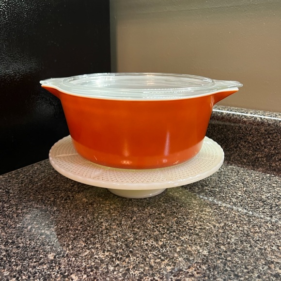 Vintage Pyrex Rust Promo 475 Casserole with Lid